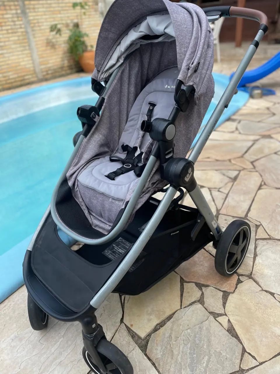 Carrinho de bebê Ana Maxi Cosi