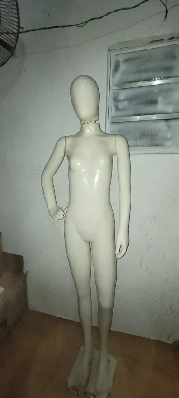 Vendo manequim 