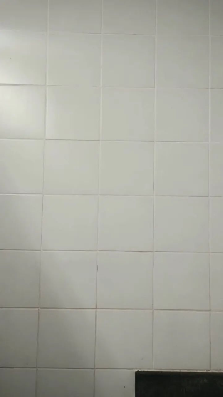 Cerâmicas nova e argamassa 