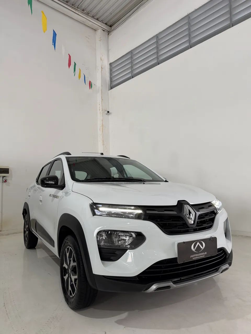 Renault Kwid KWID OUTSIDER 1.0 Flex 12V 5p Mec. 2025