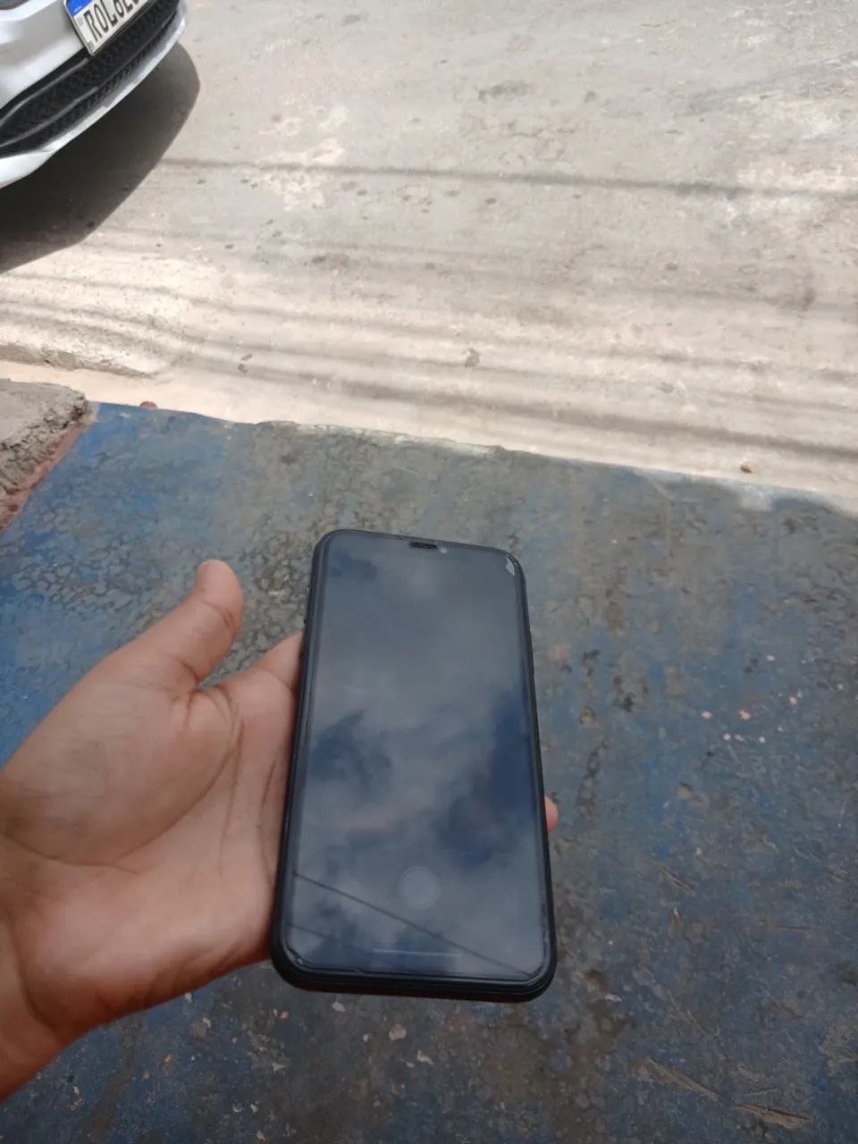 iPhone XR 550,00 - Foto 3