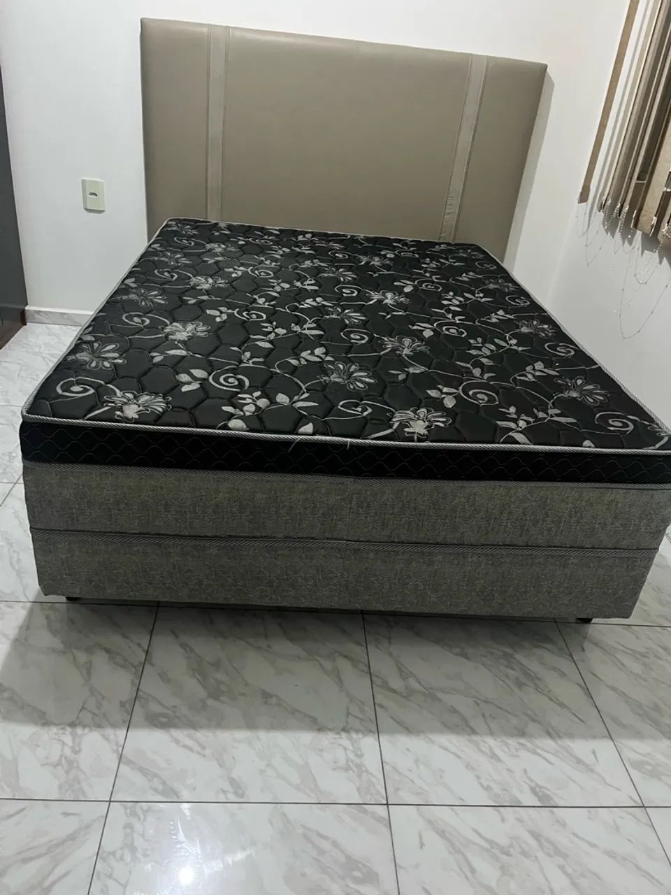 Cama box conjugada