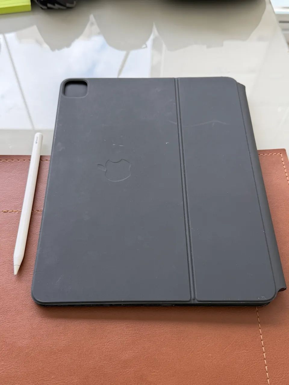 Magic Keyboard for iPad Pro 12.9?inch (4th generation) + Apple Pencil pro - Foto 3