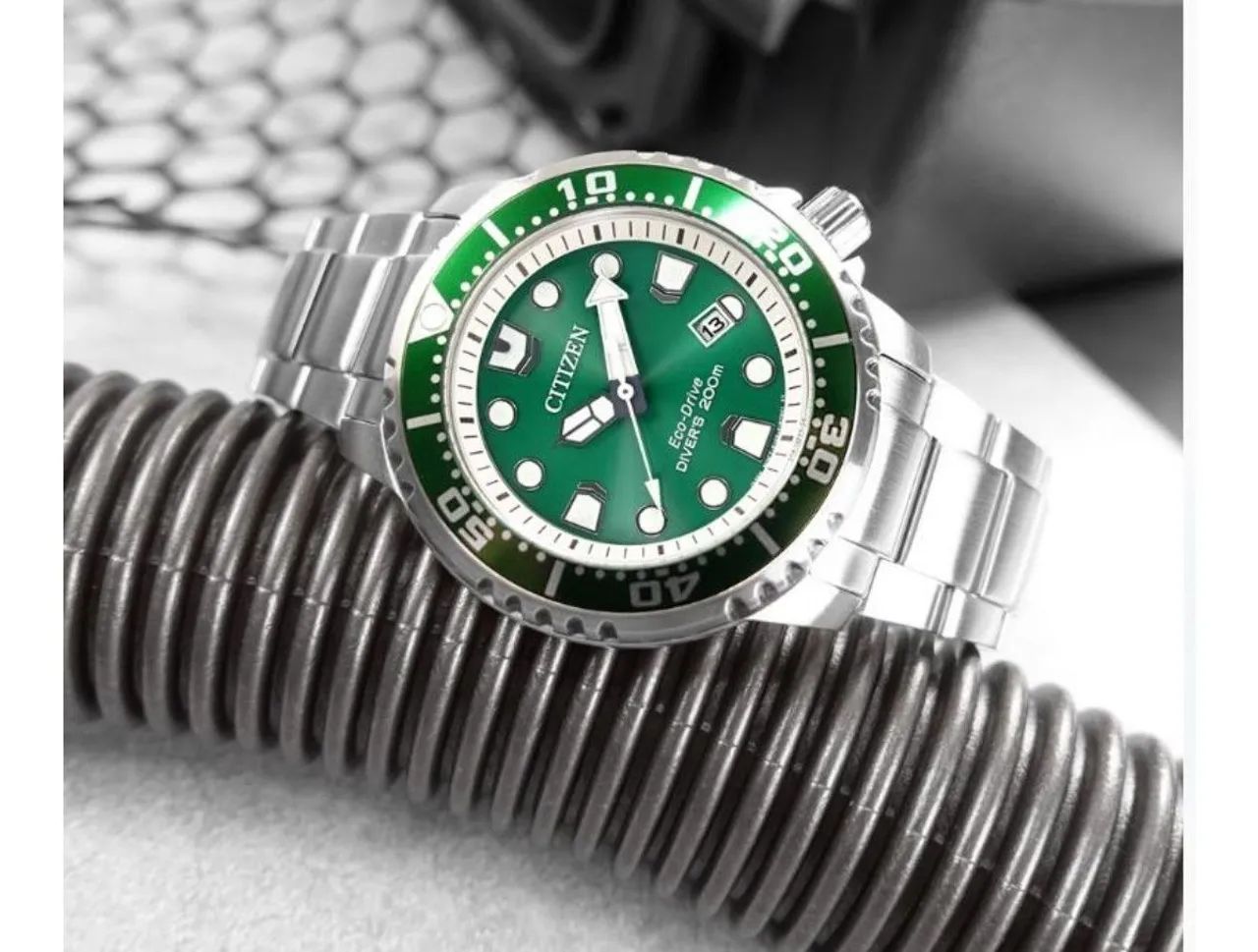 Relógio Citizen BN0158-85X verde - Foto 4