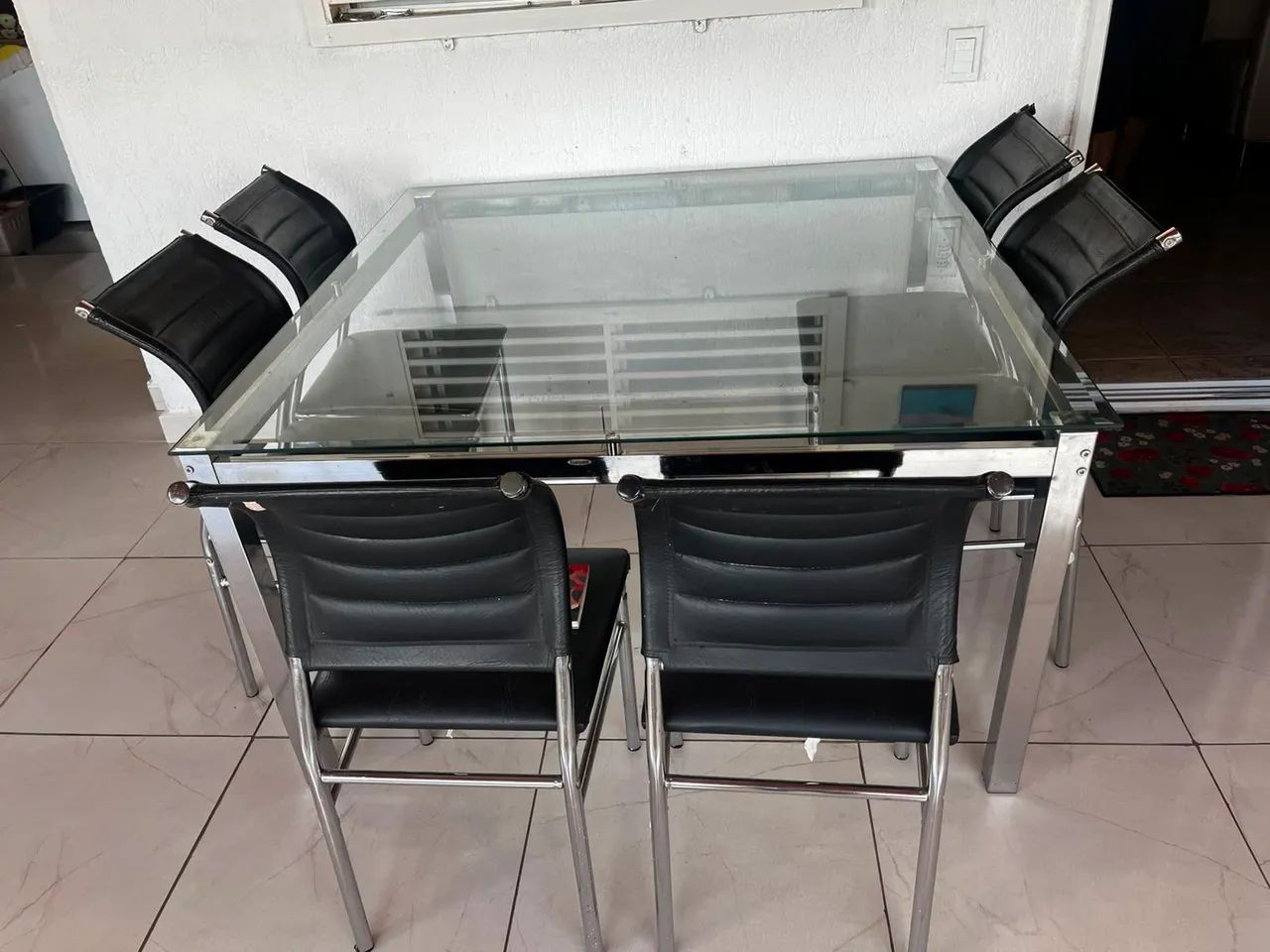 Mesa de Vidro 6 cadeiras  - Foto 2