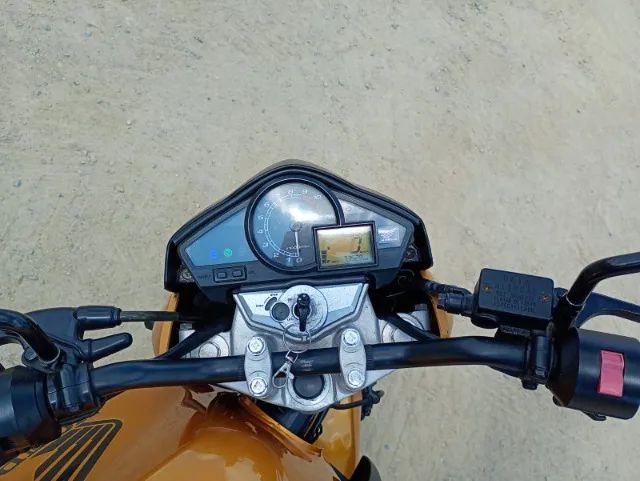 HONDA CB 300 2011  - Foto 5