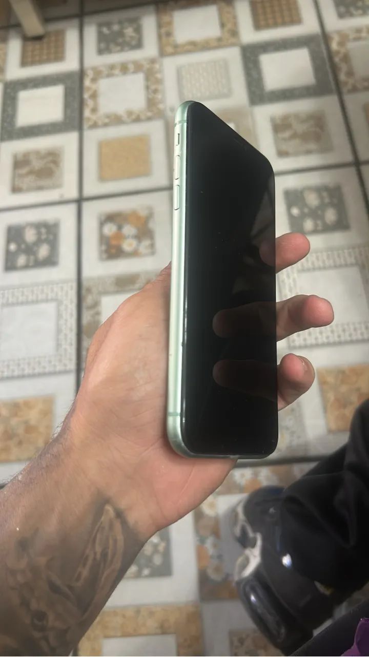 iPhone 11 64 Gigas  - Foto 3