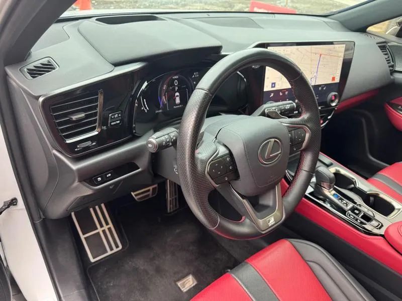 Lexus NX-350h F-sport 2.5 16V Aut. (hybrid), foto 9 de 20