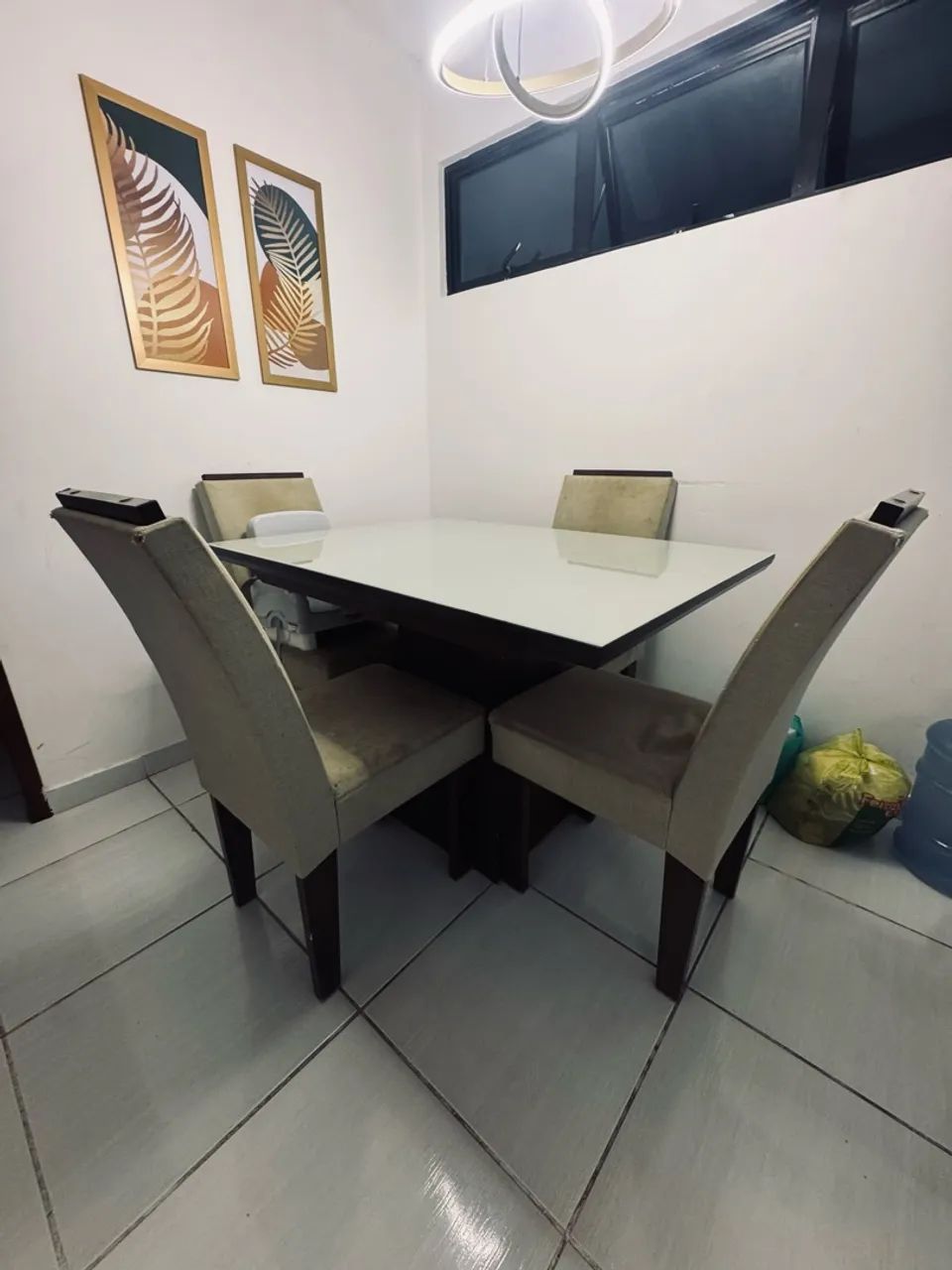 VENDO CONJUNTO DE MESA E CADEIRA  - Foto 4