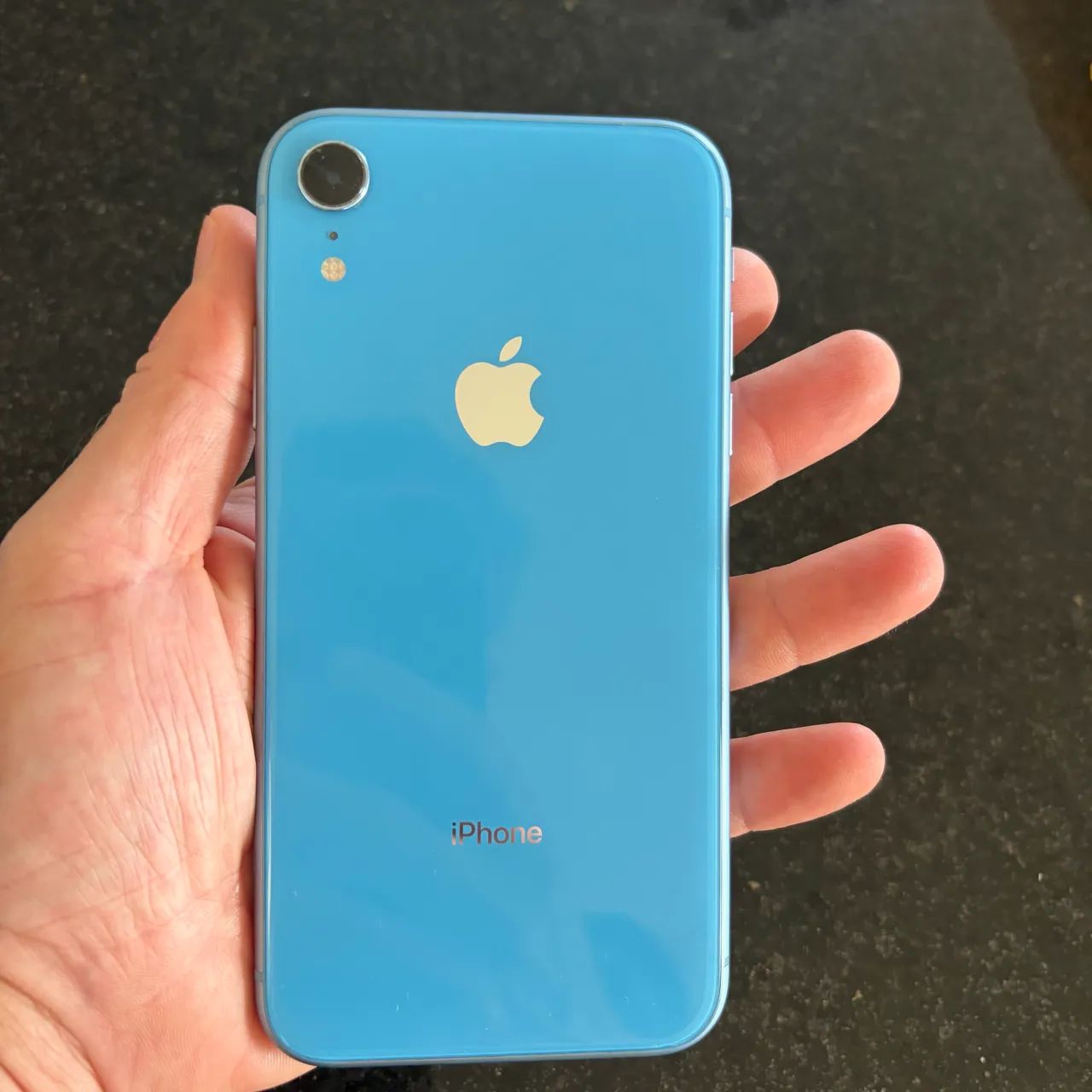 iPhone XR usado impecável 