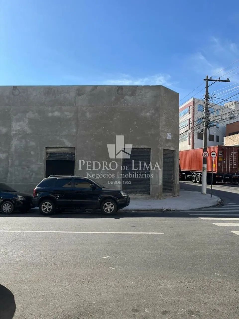 Sala comercial de Esquina com 200 m² e mezanino no Brás