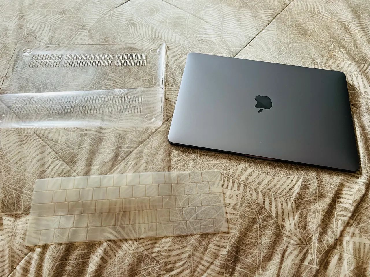 Macbook Pro 2018 13 pol. Core i5 - 8GB Ram - 256GB - Touch Bar