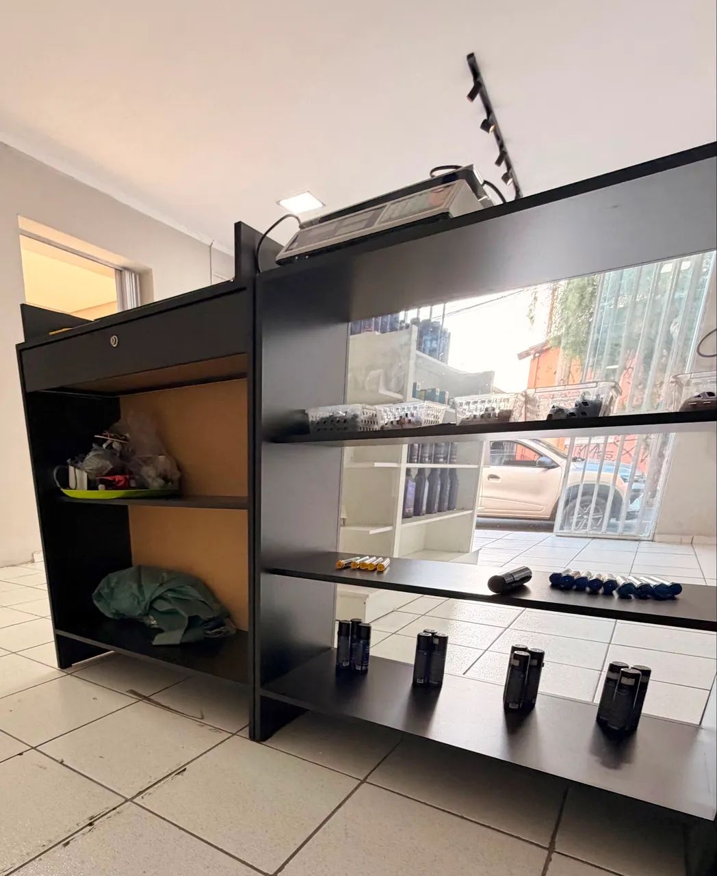 Balcão de Atendimento com Vitrine - 3 Módulos  - Foto 3