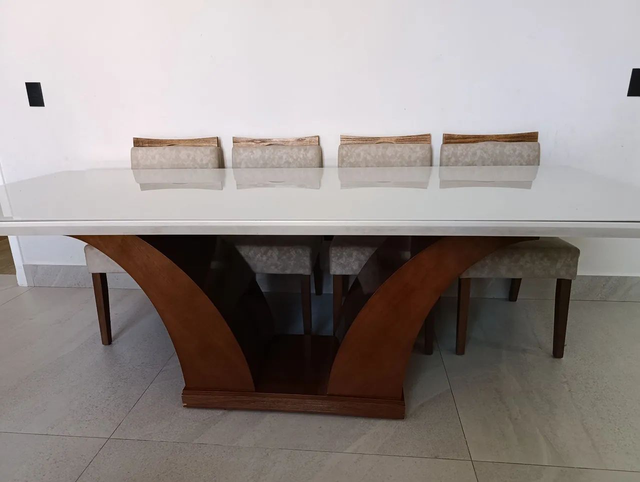 Vendo mesa 8 lugares 