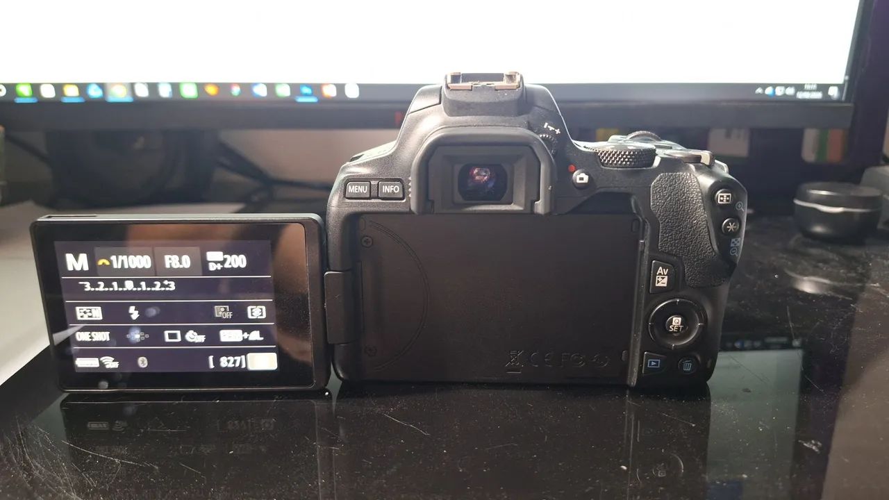 Canon SL3 - Foto 3