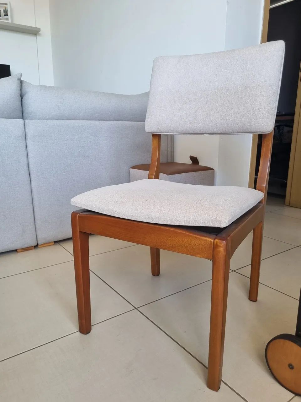 Conjunto de mesa de jantar + 4 cadeiras - Foto 4