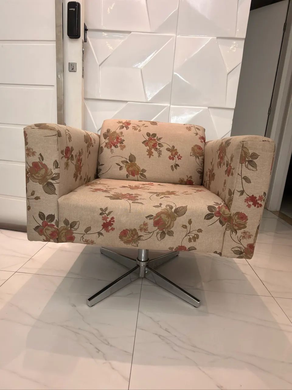 Poltrona giratória  - Foto 2