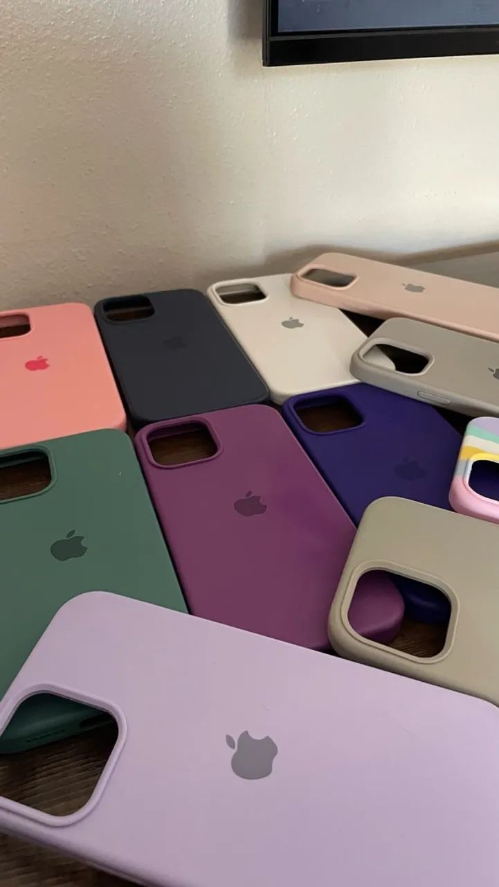 Lote com 11 Capinhas para iPhone 12 Pro Max