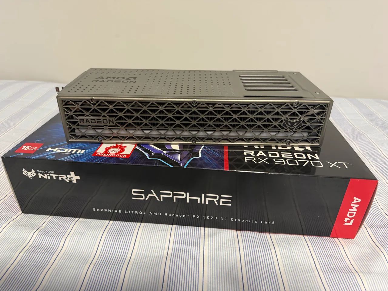 RX 9070 XT 16GB SAPPHIRE NITRO+ - Foto 2