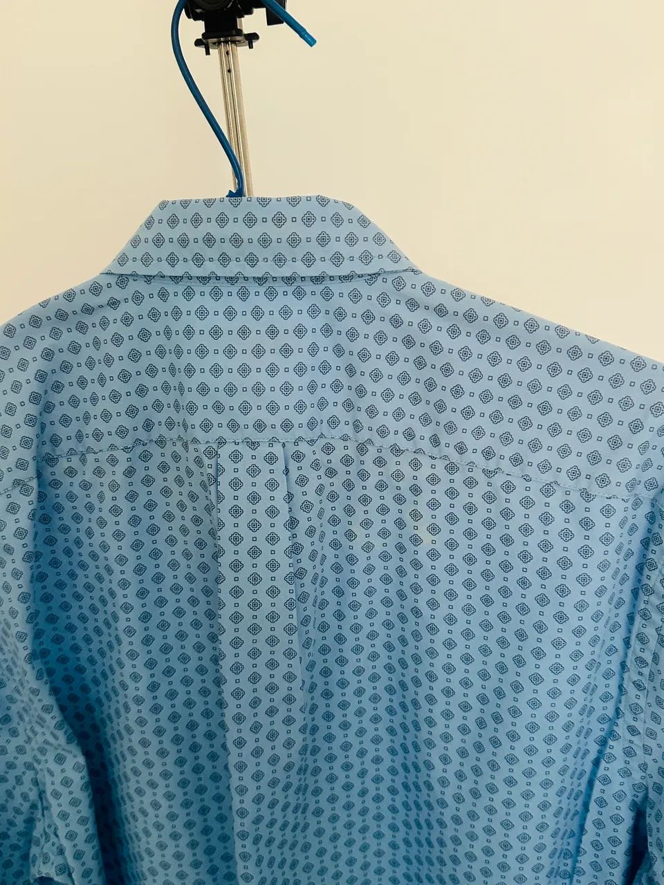 Camisa Gap M nunca usada azul e gráficos - Foto 4