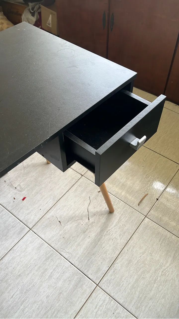 Escrivaninha Pé Palito 