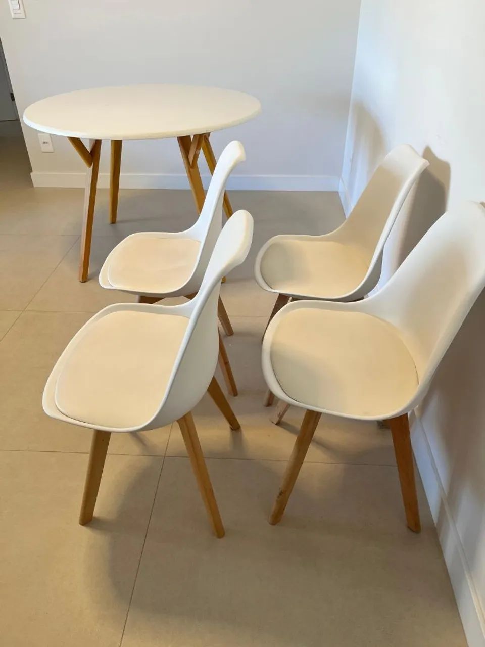 Mesa com cadeiras  - Foto 3