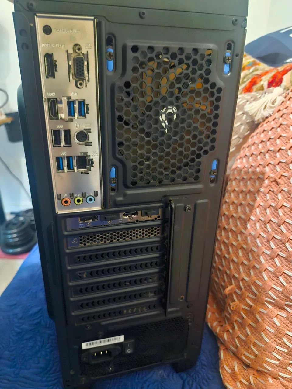 PC Gamer RX 6650 XT 8GB + Ryzen 5 5600G + 24GB RAM - Foto 3