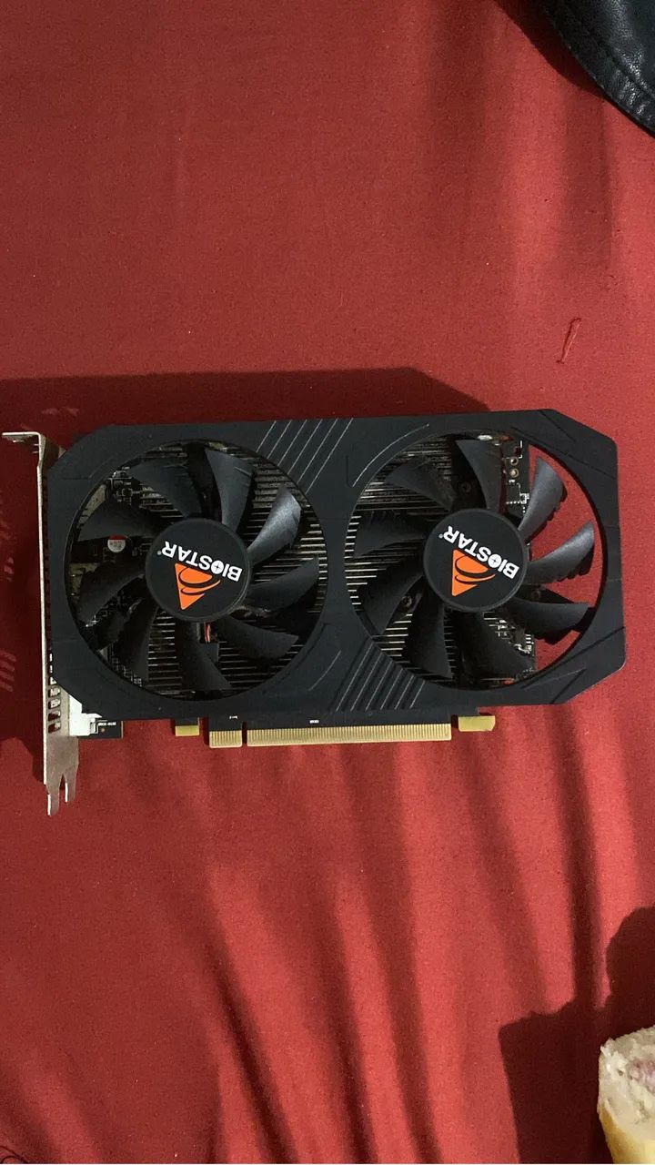 RX 560 | Graphics Card465571277250897921