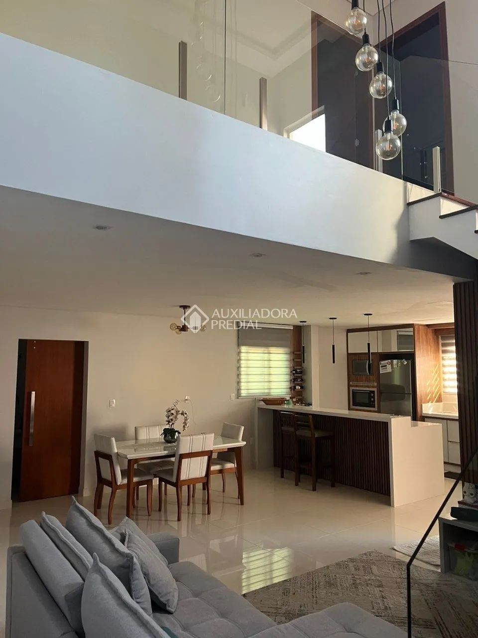 Casa completa com 3 dormitórios e área de lazer no Pagani - Foto 3