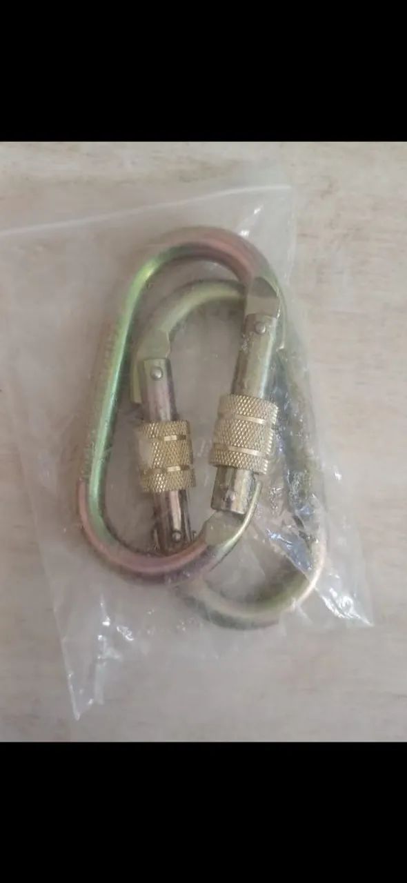 Mosquetão Oval com travamento em rosca 25kn Bigcompras. Kit com 10 unidades.