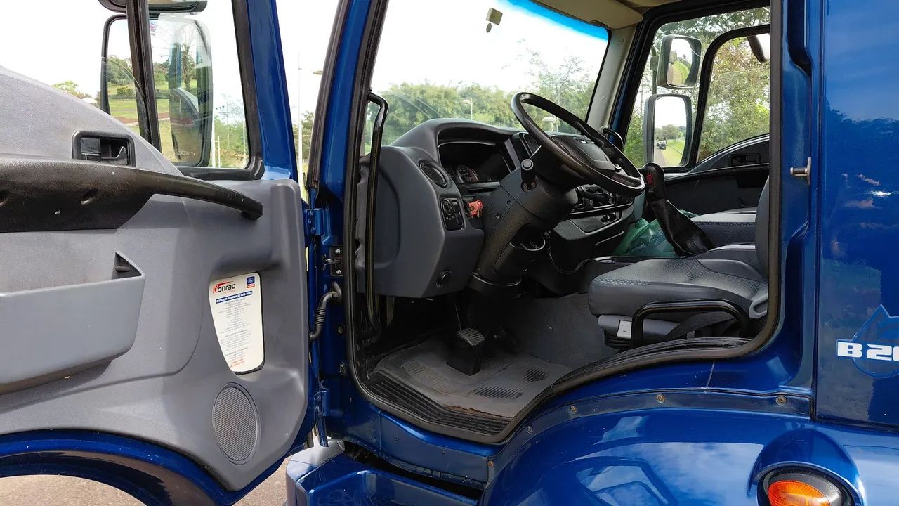 Ford Cargo 1319  Munk 2014 - Foto 5