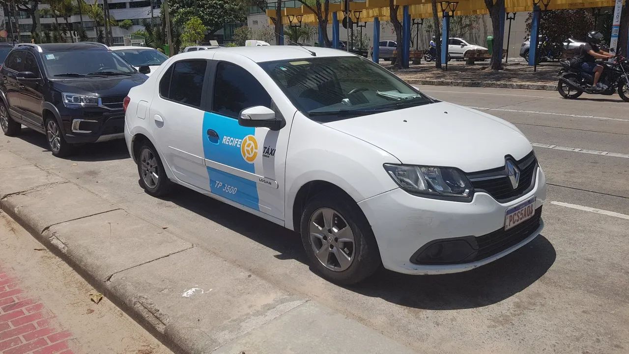 Renault Logan Expression Flex 1.6 16V 4P 2019 - Foto 3