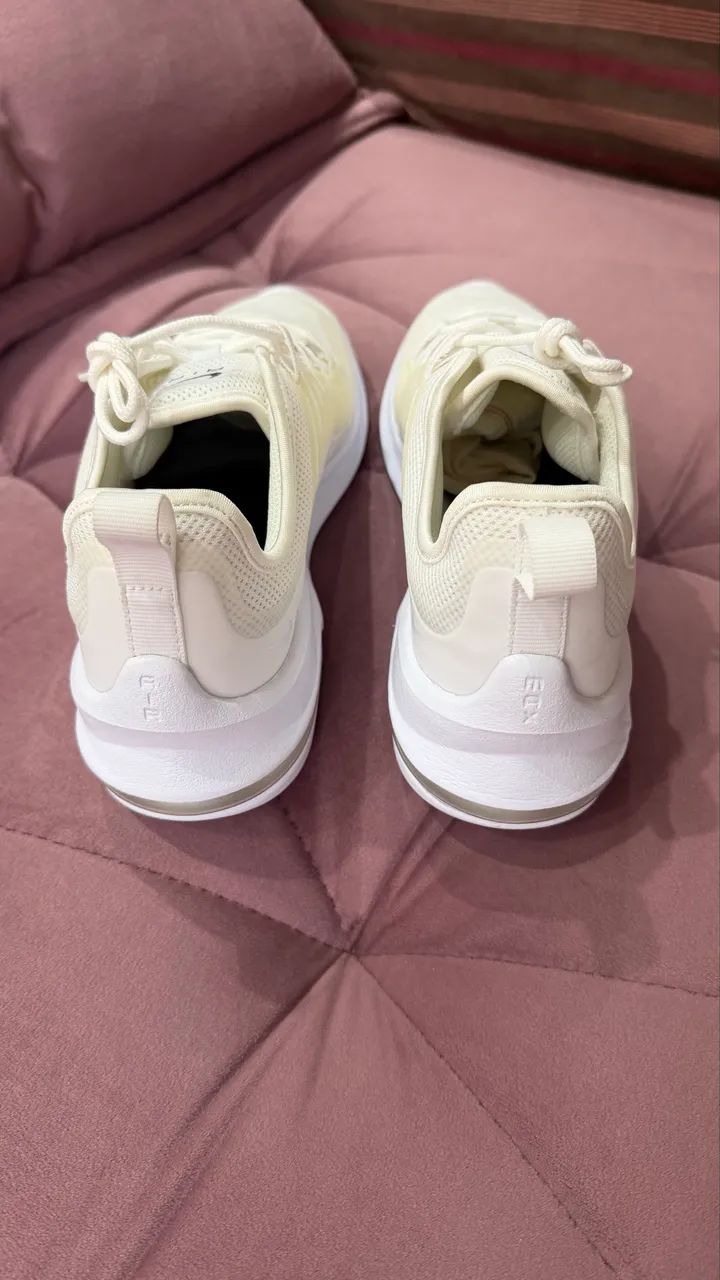 Tênis Nike Air max axis - feminino  - Foto 4