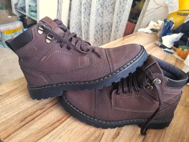 Bota Coturno couro legítimo NOVA  - Foto 2