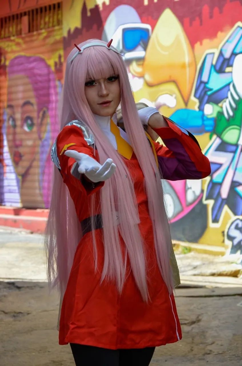 Cosplay zero two com peruca 