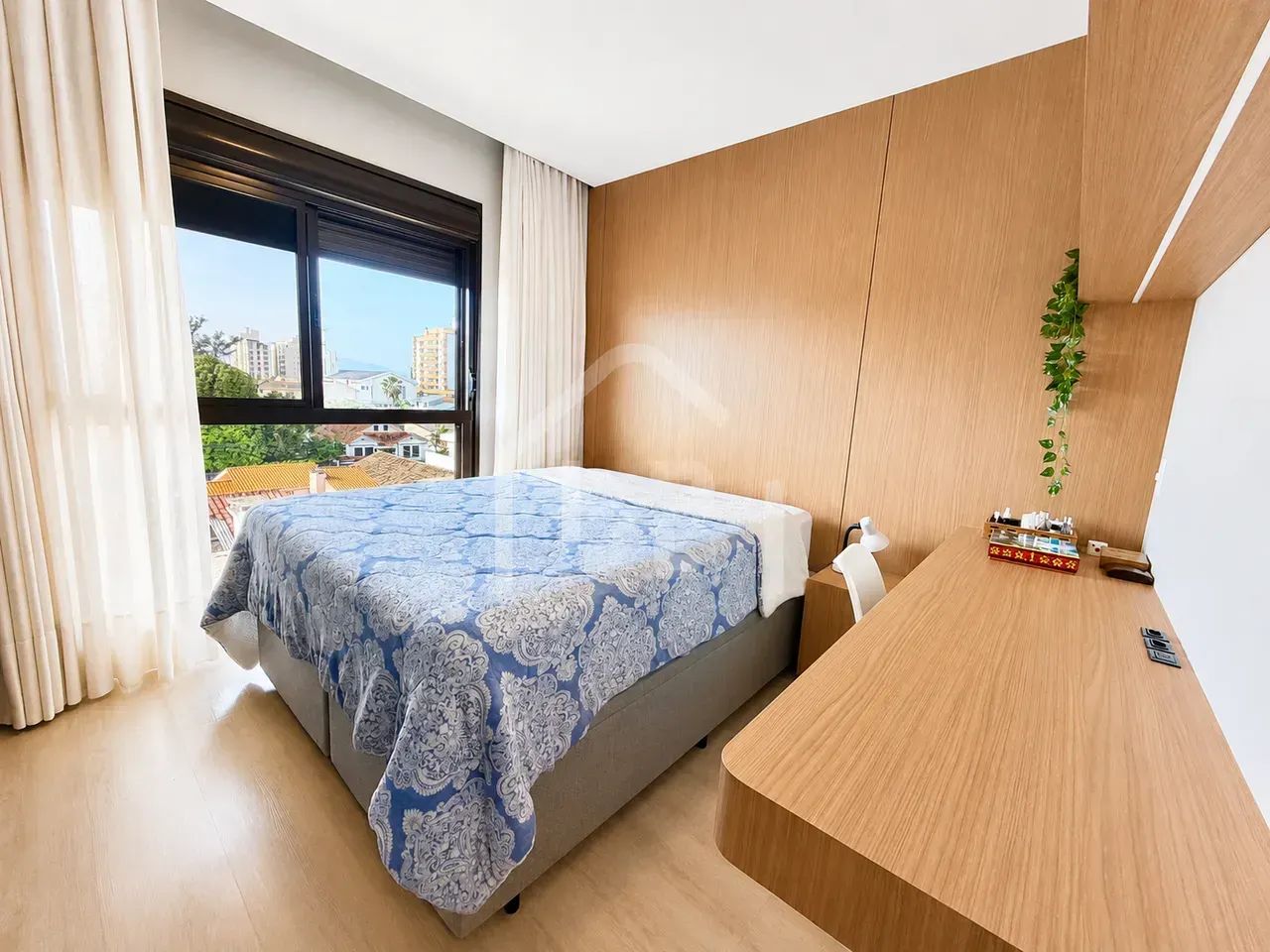 Duplex para alugar no Balneário com 2 quartos, suíte e 2 vagas - Foto 4