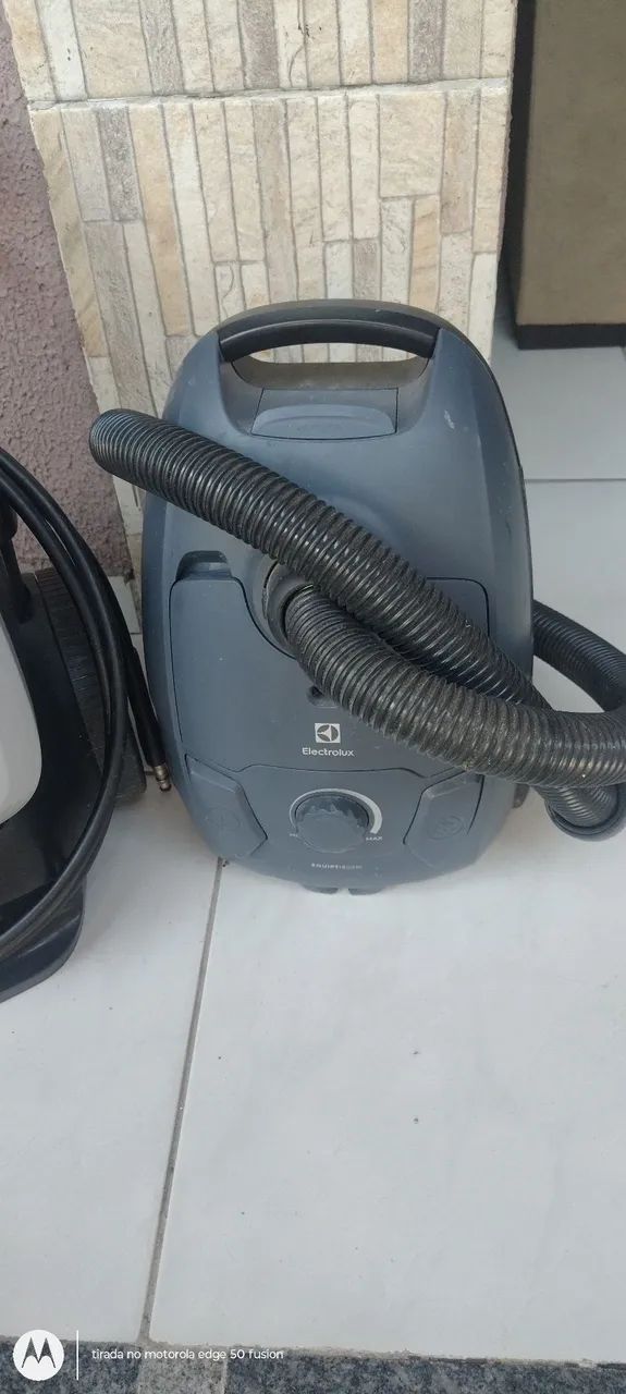 Lavadora Eletrolux e aspirador  - Foto 2