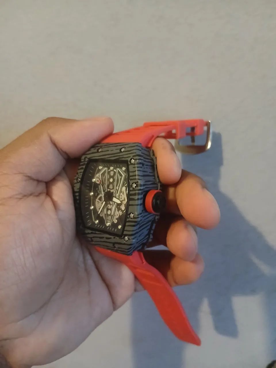 Relógio Masculino Original Cor Vermelha resistente a água - Foto 3