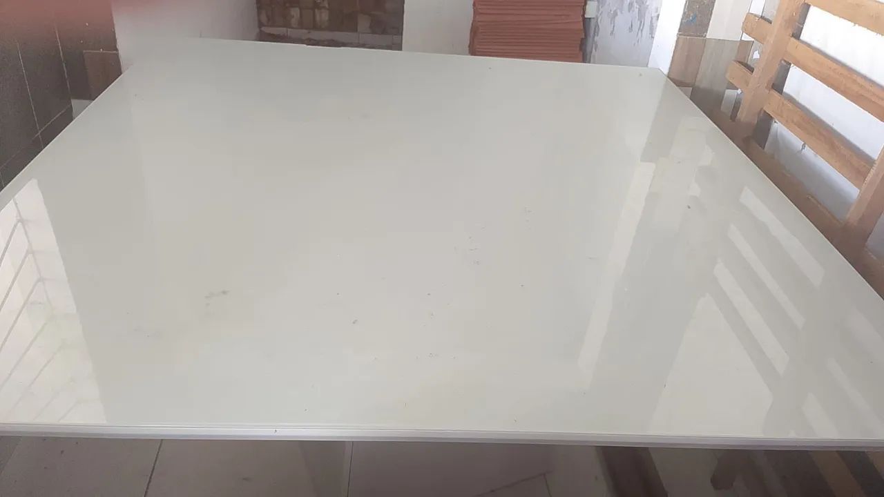Vendo mesa de vidro novinha  - Foto 3