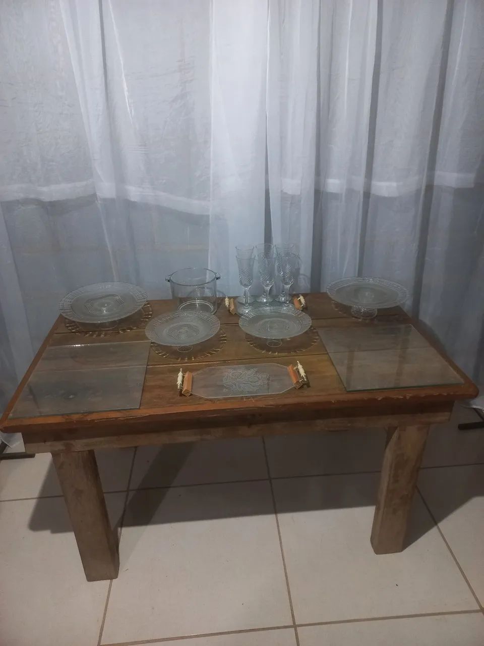 Mesa de madeira de demolição. - Foto 3