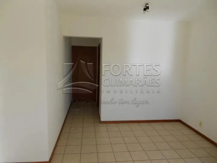 Apartamento com dois Quartos de 80m² de área construída no Centro!