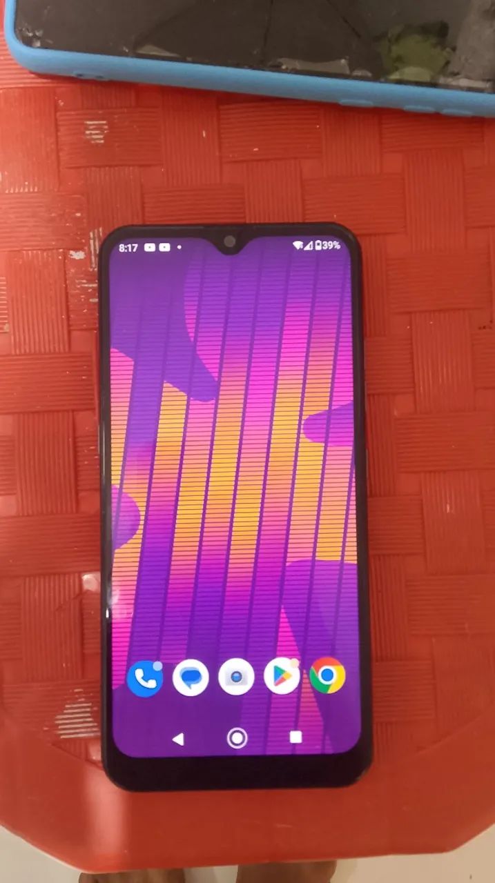 LG K22 Quebra galho Bom