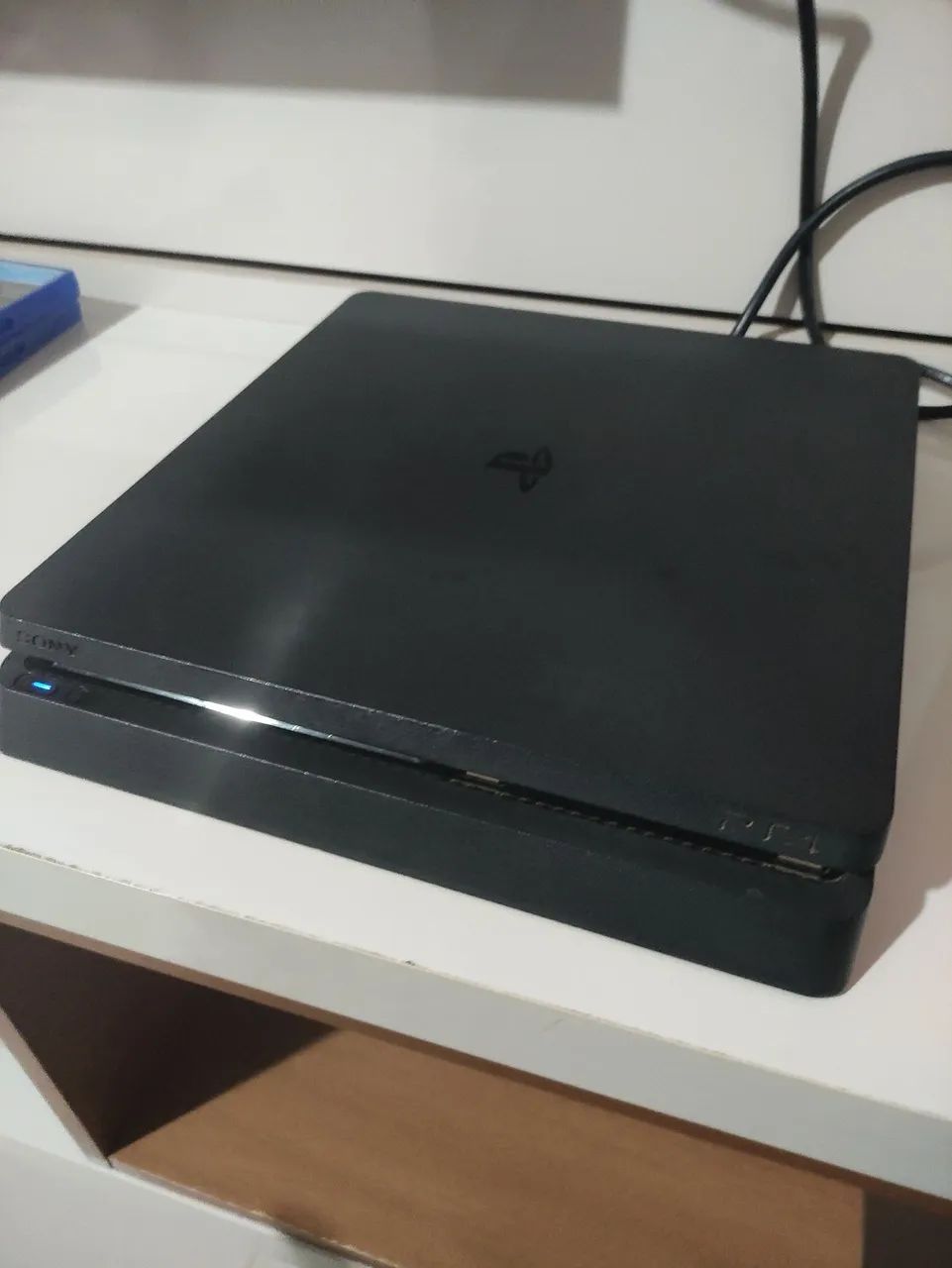Ps4 super slim 1TB - Foto 2