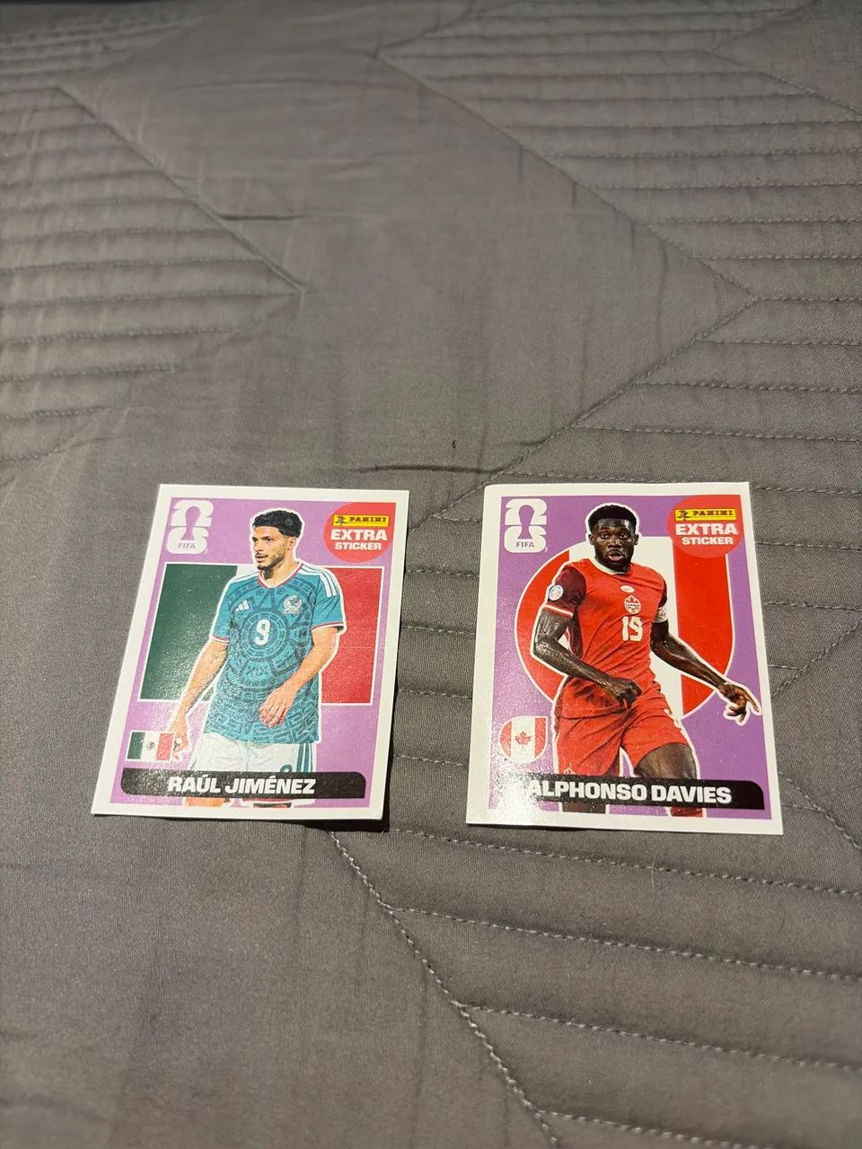 Legends bordô alphonso davies e Raul jimenez 