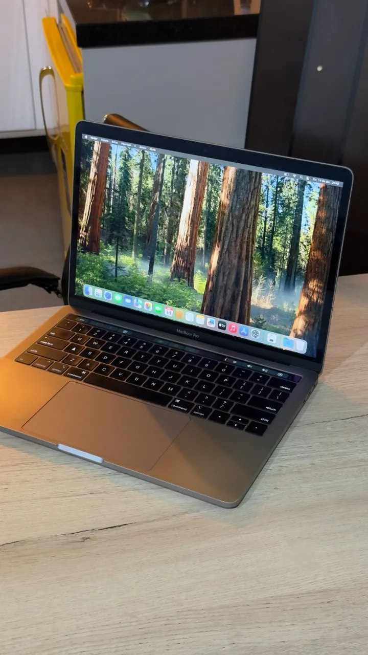 MacBook Pro 2017 | 16GB Ram | Intel Core i7 | 512GB SSD | 15 Pol