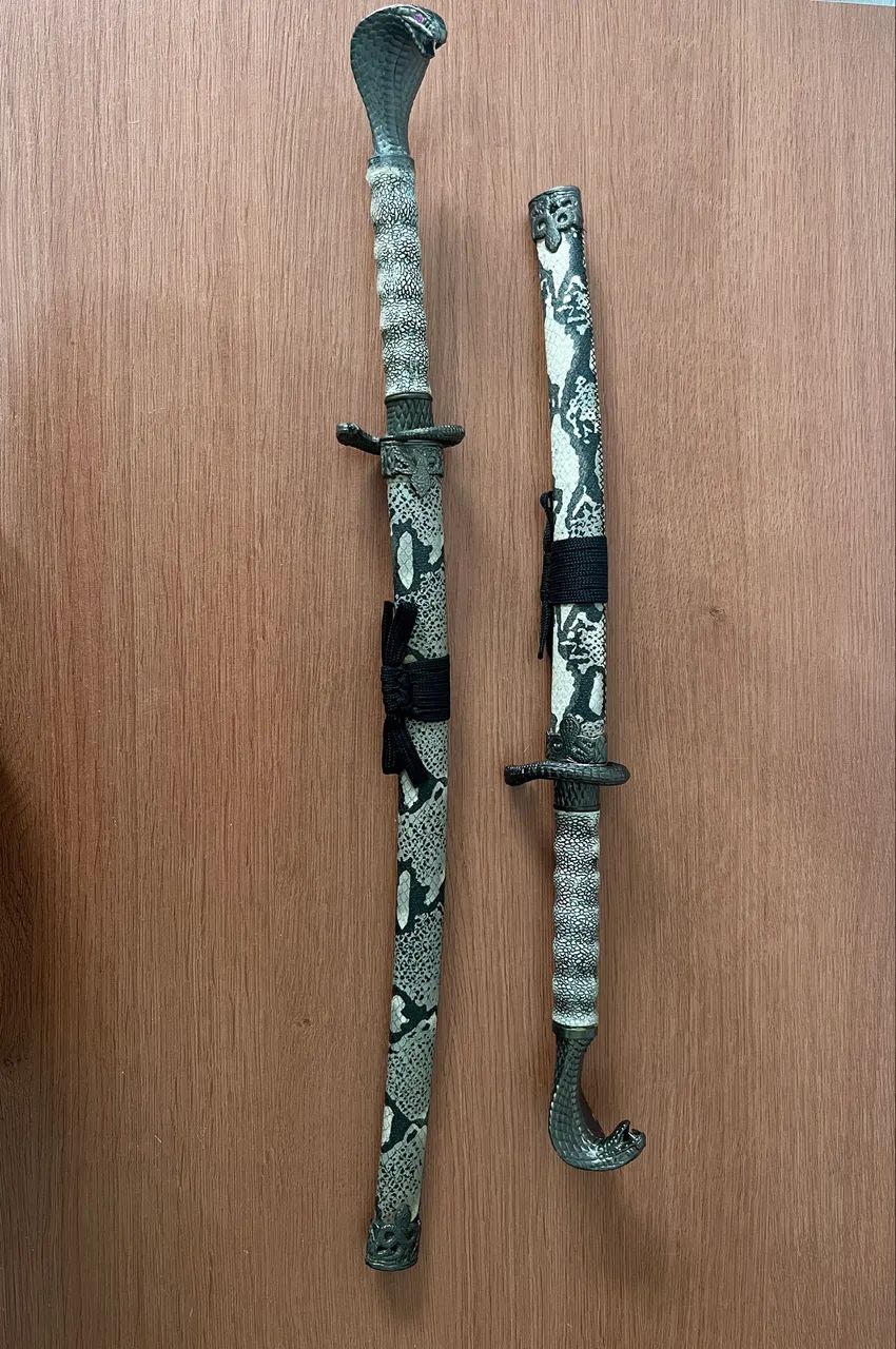 conjunto de espadas estilo samurai - Foto 5