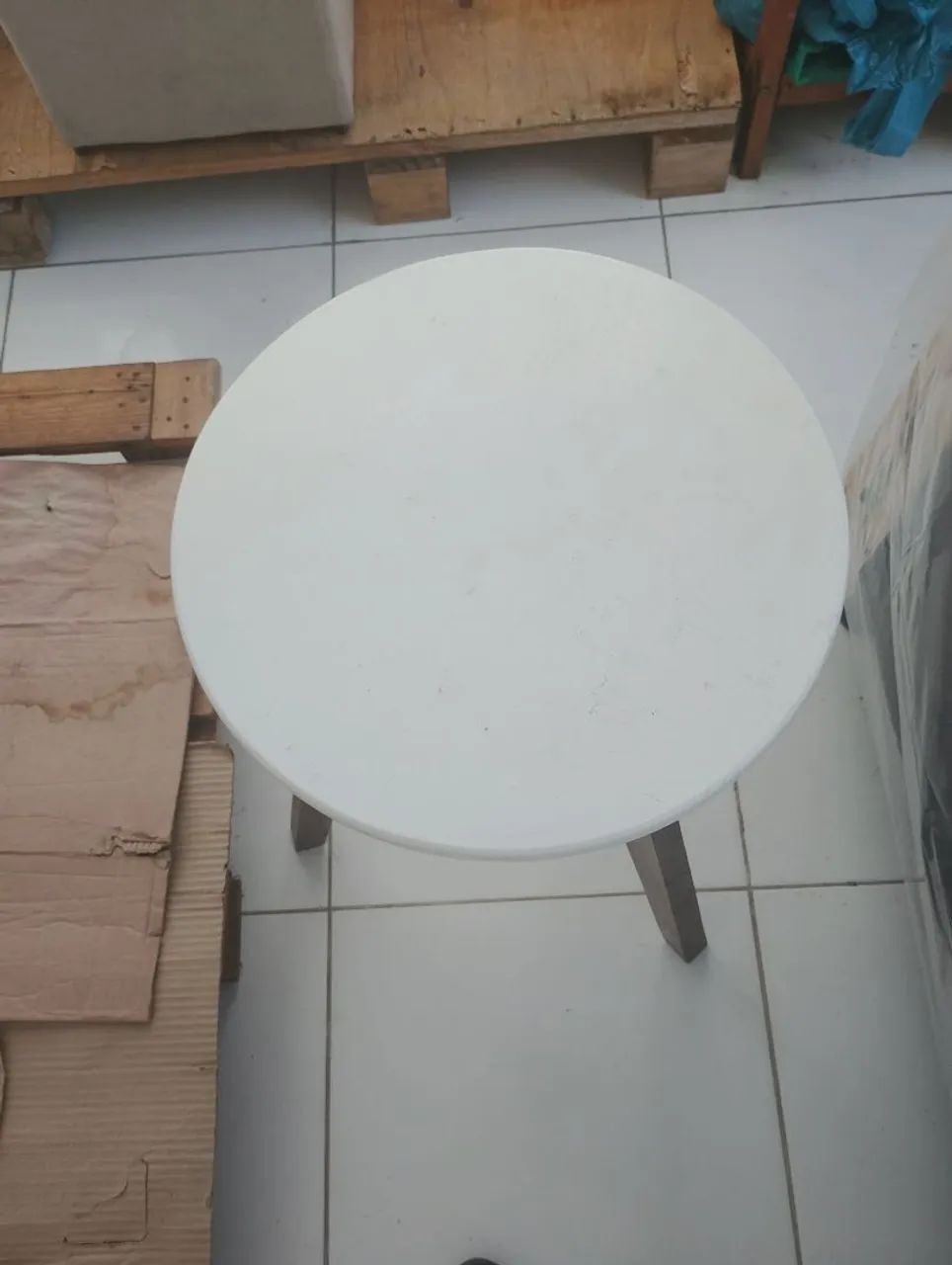Mesa 38x38 X 58 de altura par usar com nota bom  - Foto 3