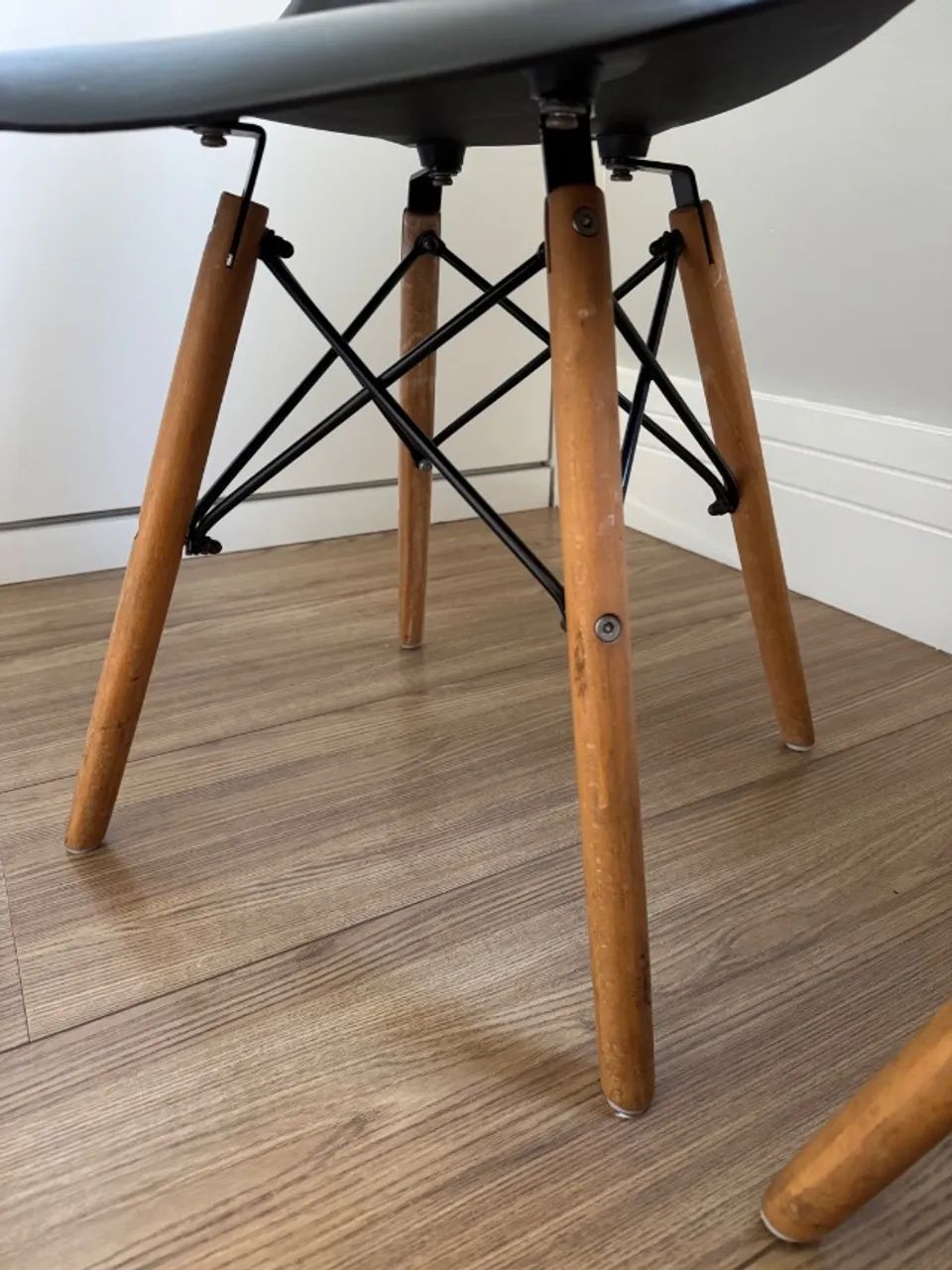 Dupla de Cadeiras Eames pretas - Tok Stok - Foto 3