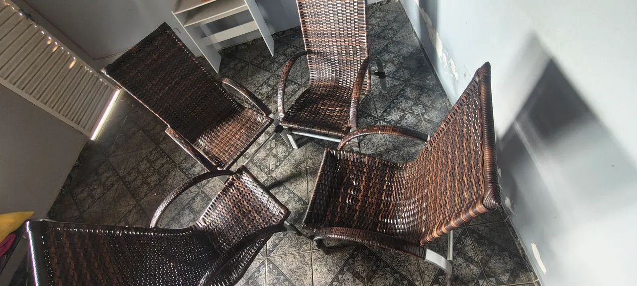 Vende-se 4 cadeira  - Foto 2