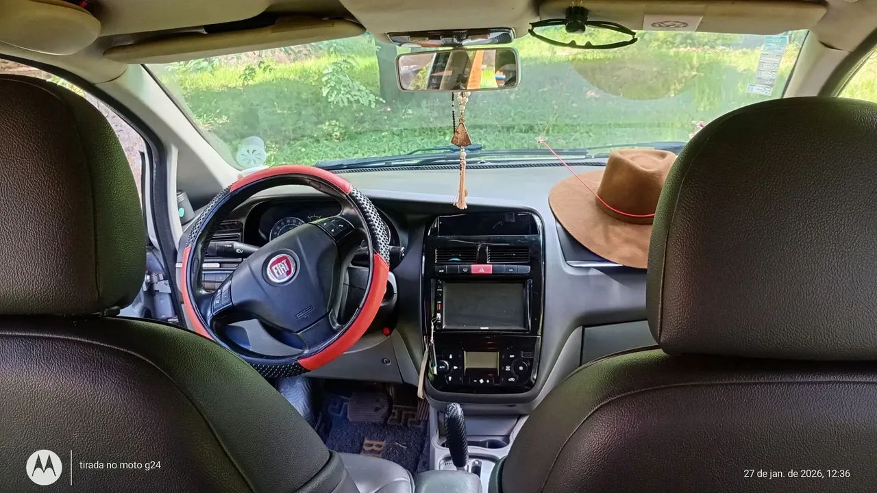 Fiat Linea Absolute 1.9/1.8 Flex Dualogic 4P 2012 - Foto 3